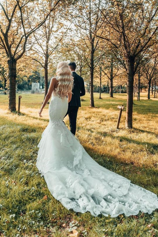 Lace Sleeveless Mermaid Wedding Dress With Chapel Train