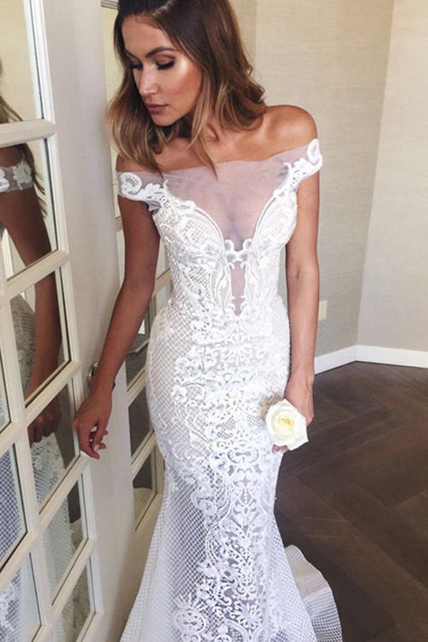 Elegant Off The Shoulder Mermaid Wedding Dress With Sweep Train and Appliques
