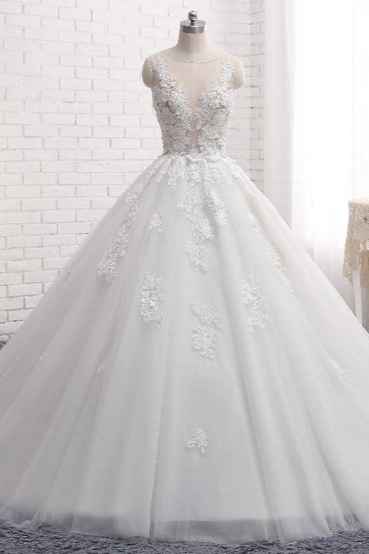 Elegant Tulle Train Wedding Dress With Appliques Lace