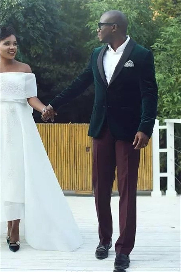 Luxury Dark Green Velvet Shawl Lapel Wedding Suits for Men