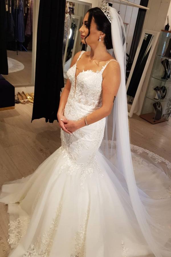 Gorgeous Tulle Mermaid Wedding Dress with Appliques Lace