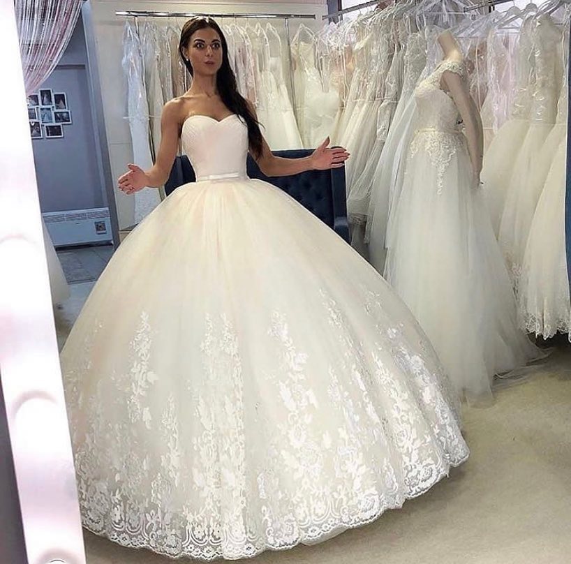 Simple Sweetheart Princess Wedding Dress with Appliques Lace Tulle