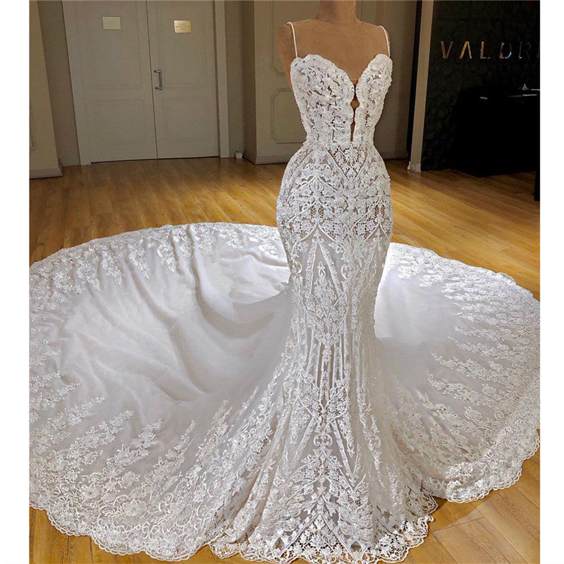 Elegant Spaghetti-Straps Lace Mermaid Wedding Dress with Train Appliques