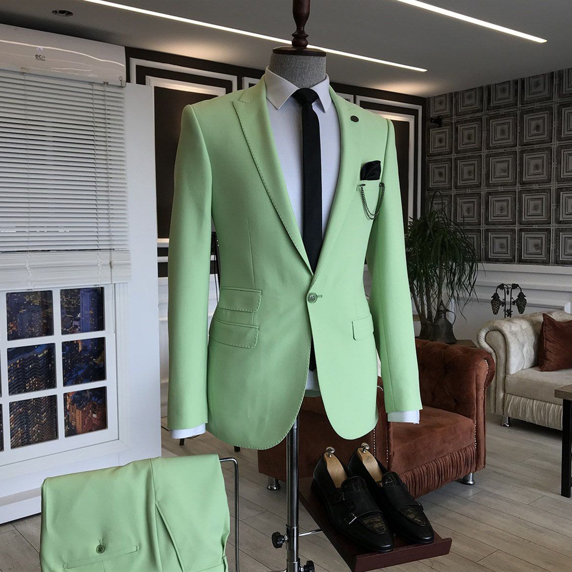 Fashion Light Green Ring Bearer Suits with 3 Flaps and Peaked Lapel