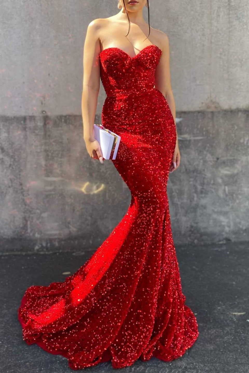 Stunning Red Sweetheart Mermaid Prom Dress With Sequins