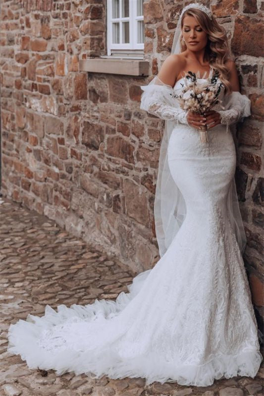 Long Wedding Dress with Lace and Sweetheart Mermaid Bubble Sleeves