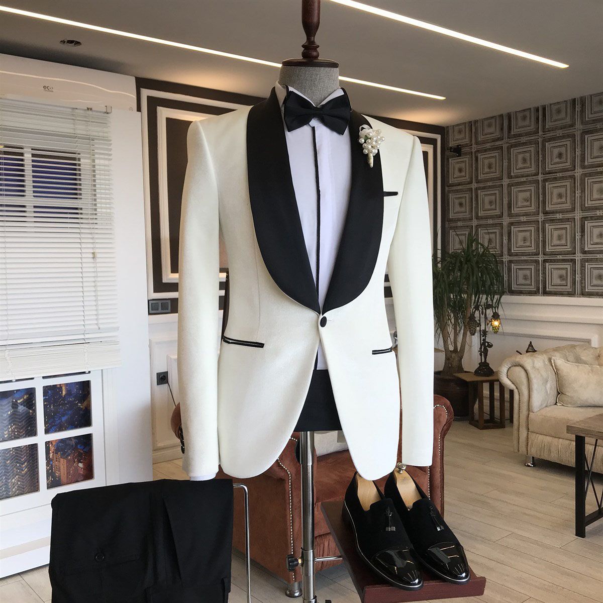 Simple White Lapel Shawl Suit for Grooms by Michael