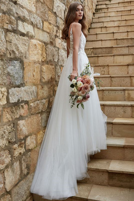 Elegant Spaghetti-Strap A Line Wedding Dress with Lace and Tulle