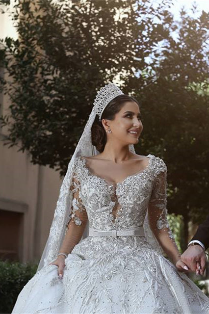 Elegant Ball Gown Wedding Dress with Long Sleeves and Beads Lace Appliques