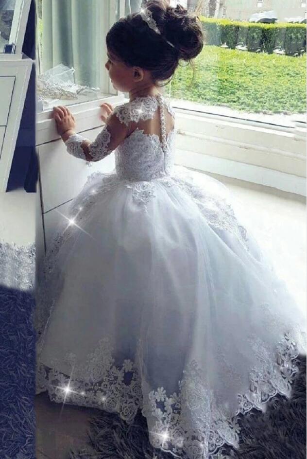 Princess Scoop Neck Long Sleeves Flower Girl Dress with Tulle Lace and Appliques