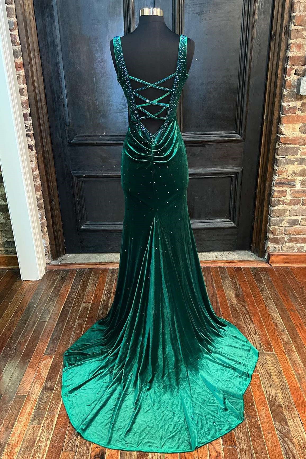 V Neck Mermaid Prom Dress with Diamond Appliques