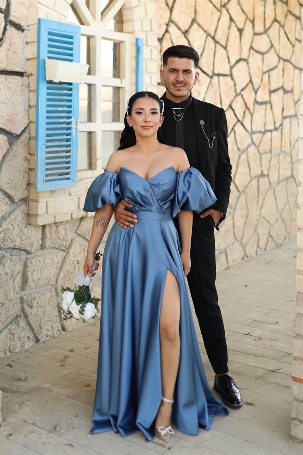 Dusty Blue Off-The-Shoulder Evening Dress With Puff Sleeves and Front Split Sweetheart