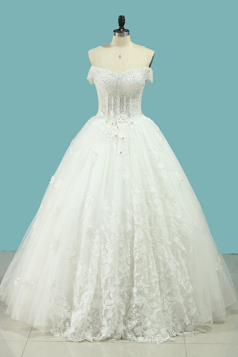 Elegant Lace Appliques A-Line Wedding Dress with Tulle and Sequins