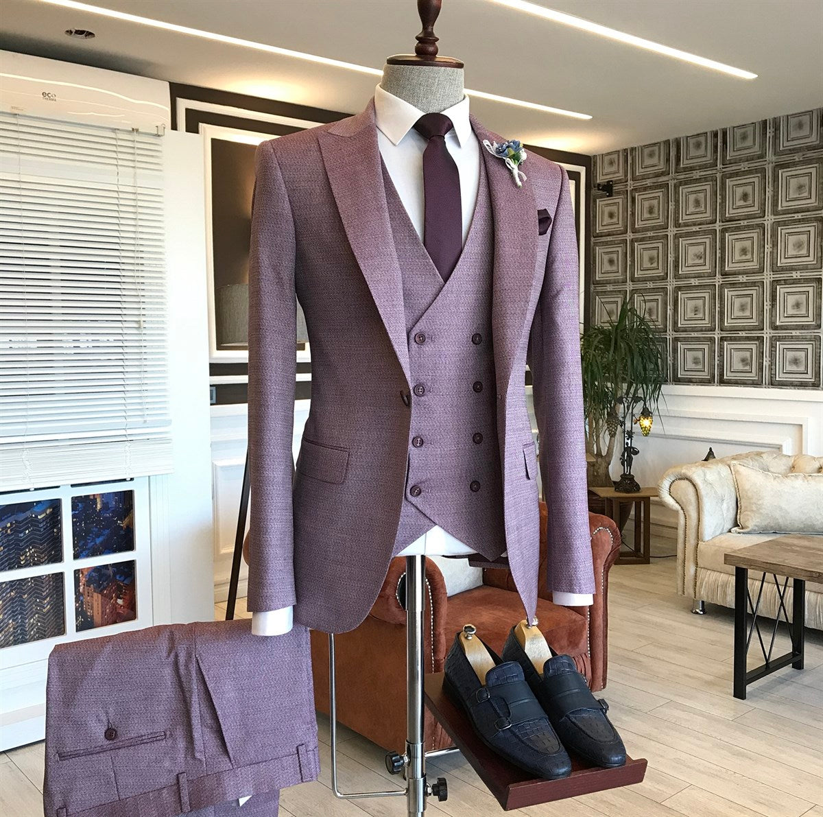 Purple Plaid Groomsmen Outfits with One Button Peaked Lapel