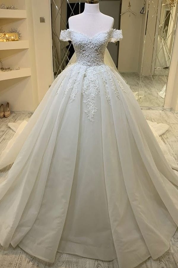 Elegant Off-the-Shoulder A-Line Sweetheart Wedding Dress with Ruffles and Appliques Lace