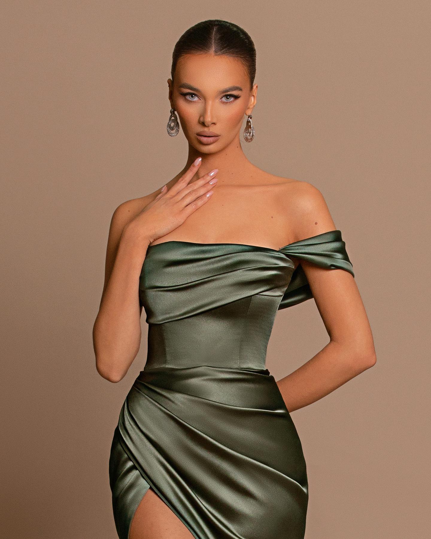 Glamorous Mermaid Strapless Prom Dress with Split for Party