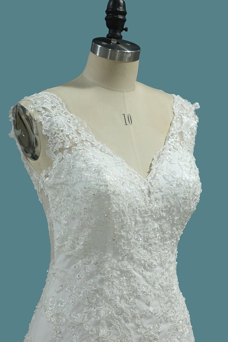 Wide Straps V-neck Mermaid Wedding Dress With Appliques Lace