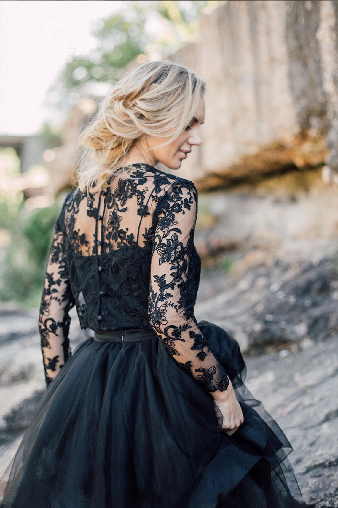 Vintage Black A-Line Long Sleeves Wedding Dress with Ruffles and Appliques Lace Tulle