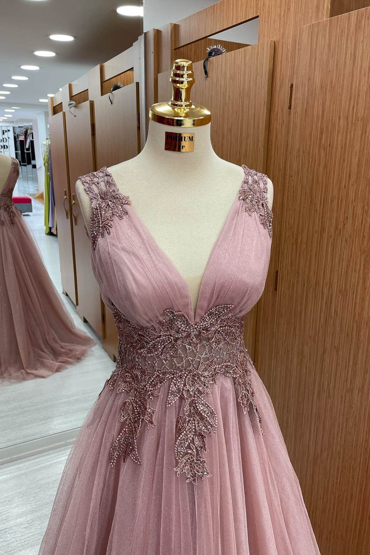 Dusty Pink Sleeveless Long Prom Dress With Tulle Appliques and V-Neck