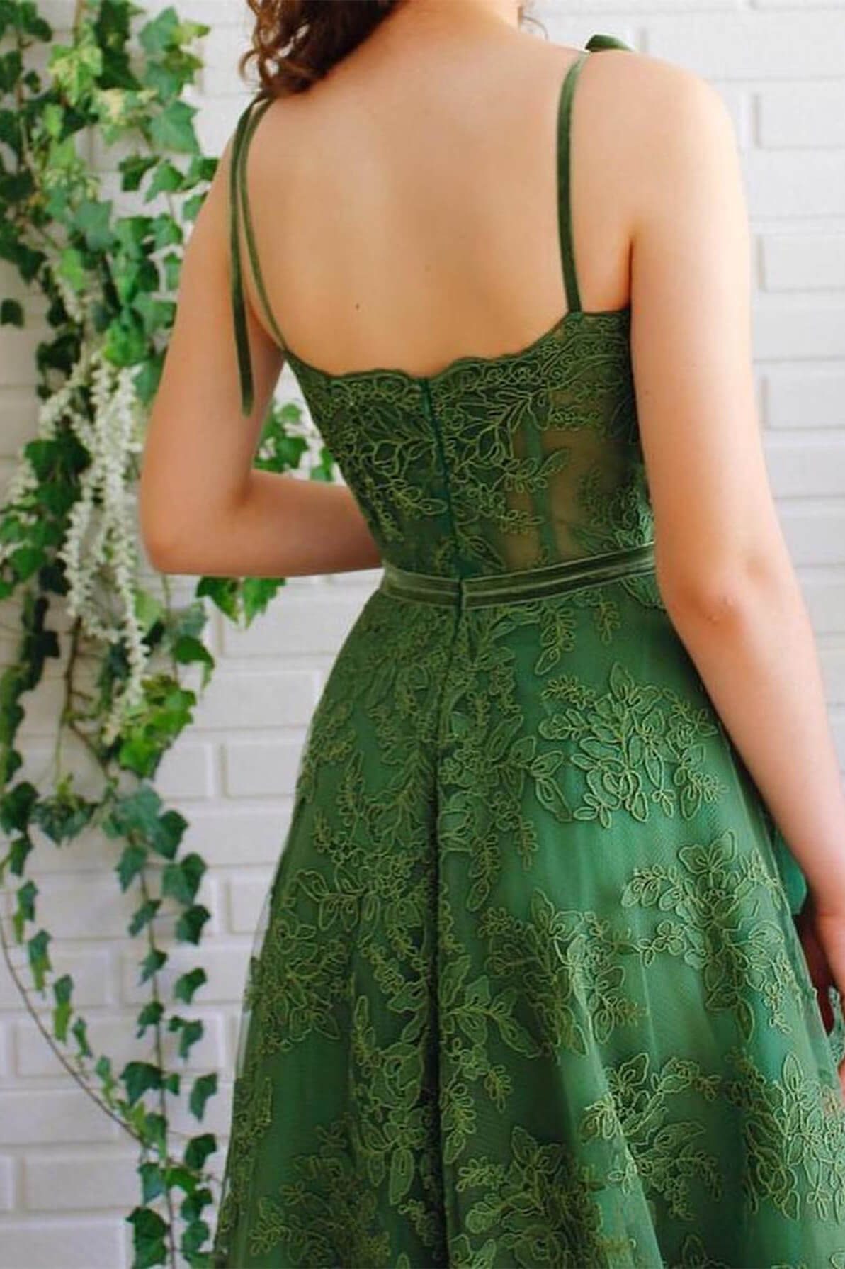 A-Line Strapless Emerald Green Spaghetti-Straps Evening Dress with Appliques