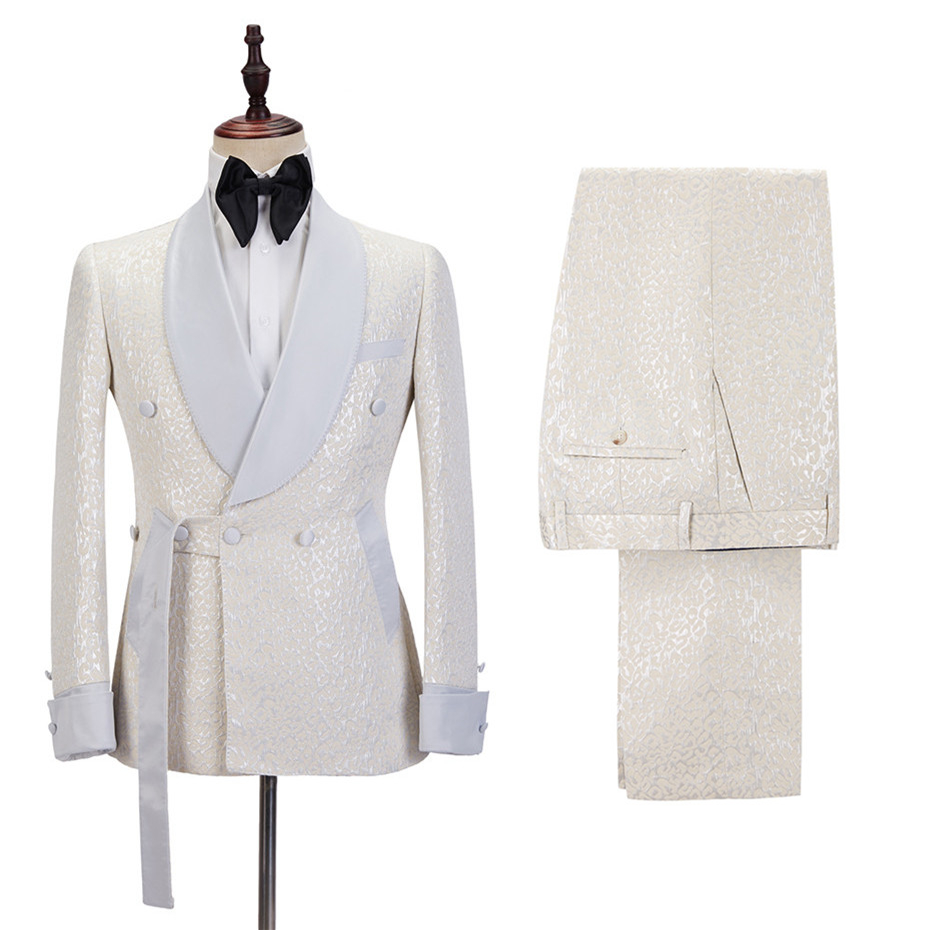 Chic Off White Shawl Lapel Slim Fit Jacquard Wedding Suit For Men