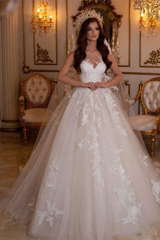 Tulle Ball Gown Sweetheart Wedding Dress with Flower Embroidery