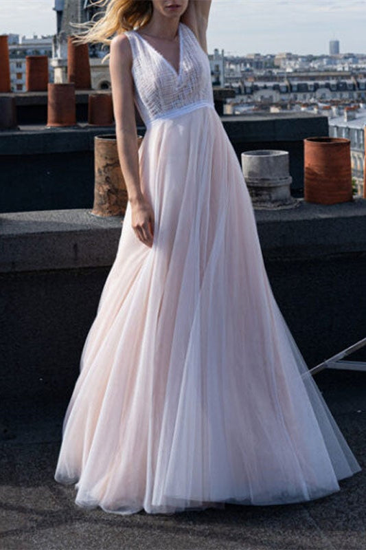 V-Neck Tulle Sleeveless Wedding Dress for the Beach