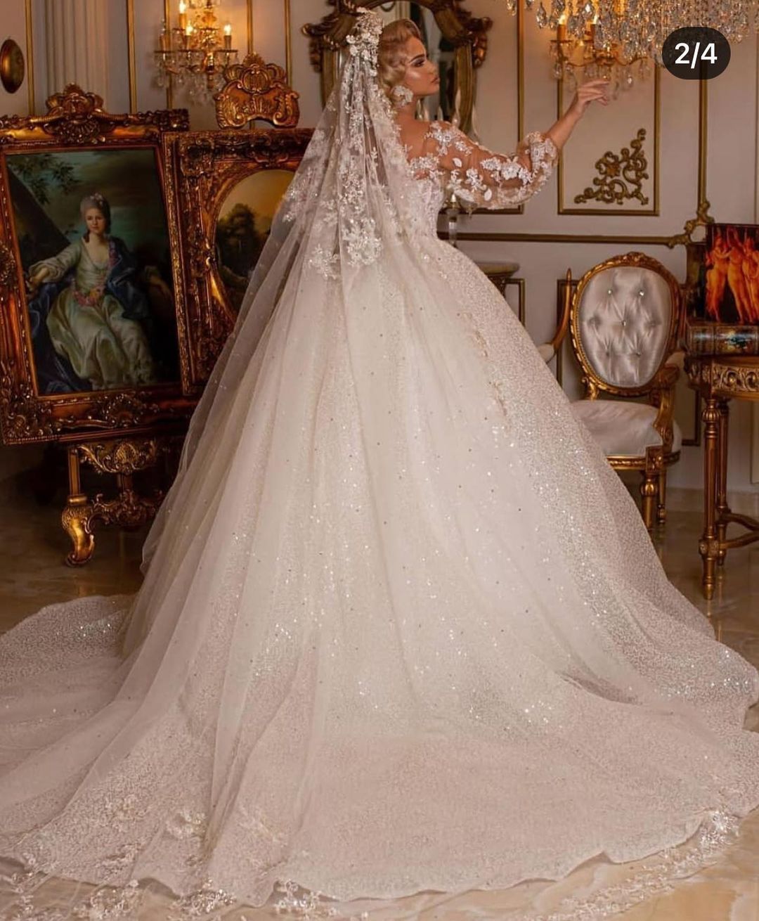 Luxury Long Ball Gown Wedding Dress With Puffy Sleeves and Appliques