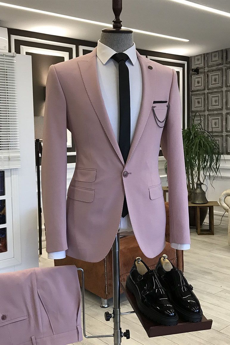 2022 Pink Peaked Lapel Wedding Suits for Men with 3 Flaps