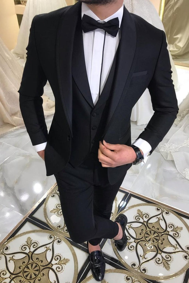 Elegant Black Shawl Lapel Wedding Tailcoats with Waistcoat - 3 Pieces