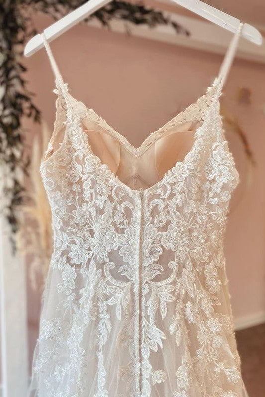 A-Line Sweetheart Wedding Dress with Lace Appliques