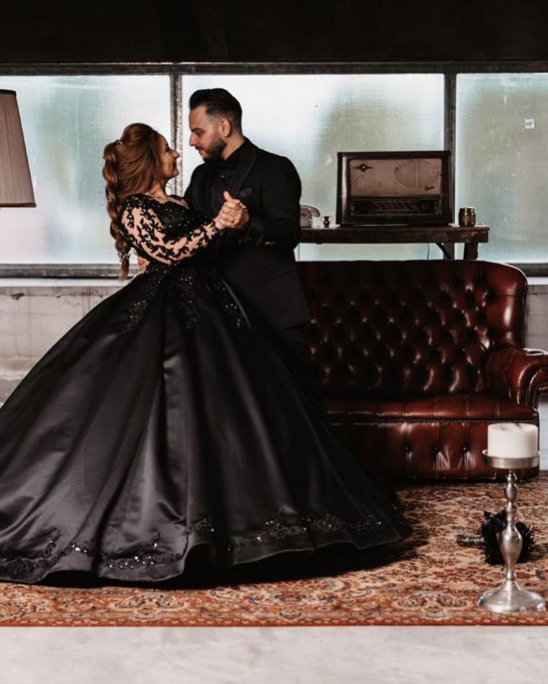 Vintage Black Long Ball Gown Satin Wedding Dress with Sleeves