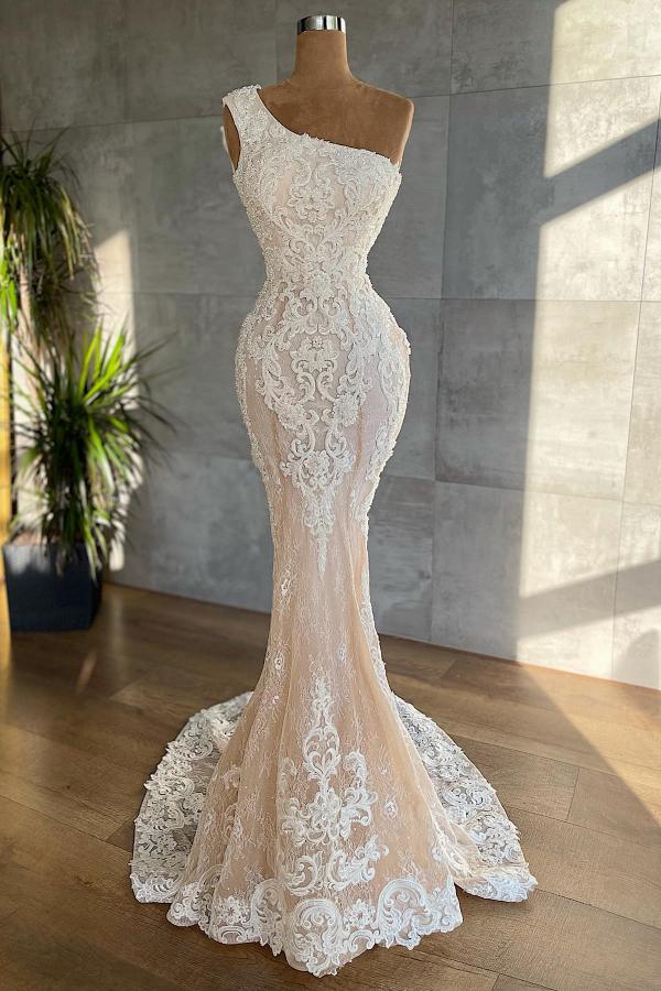 Elegant One Shoulder Lace Mermaid Wedding Dress with Appliques