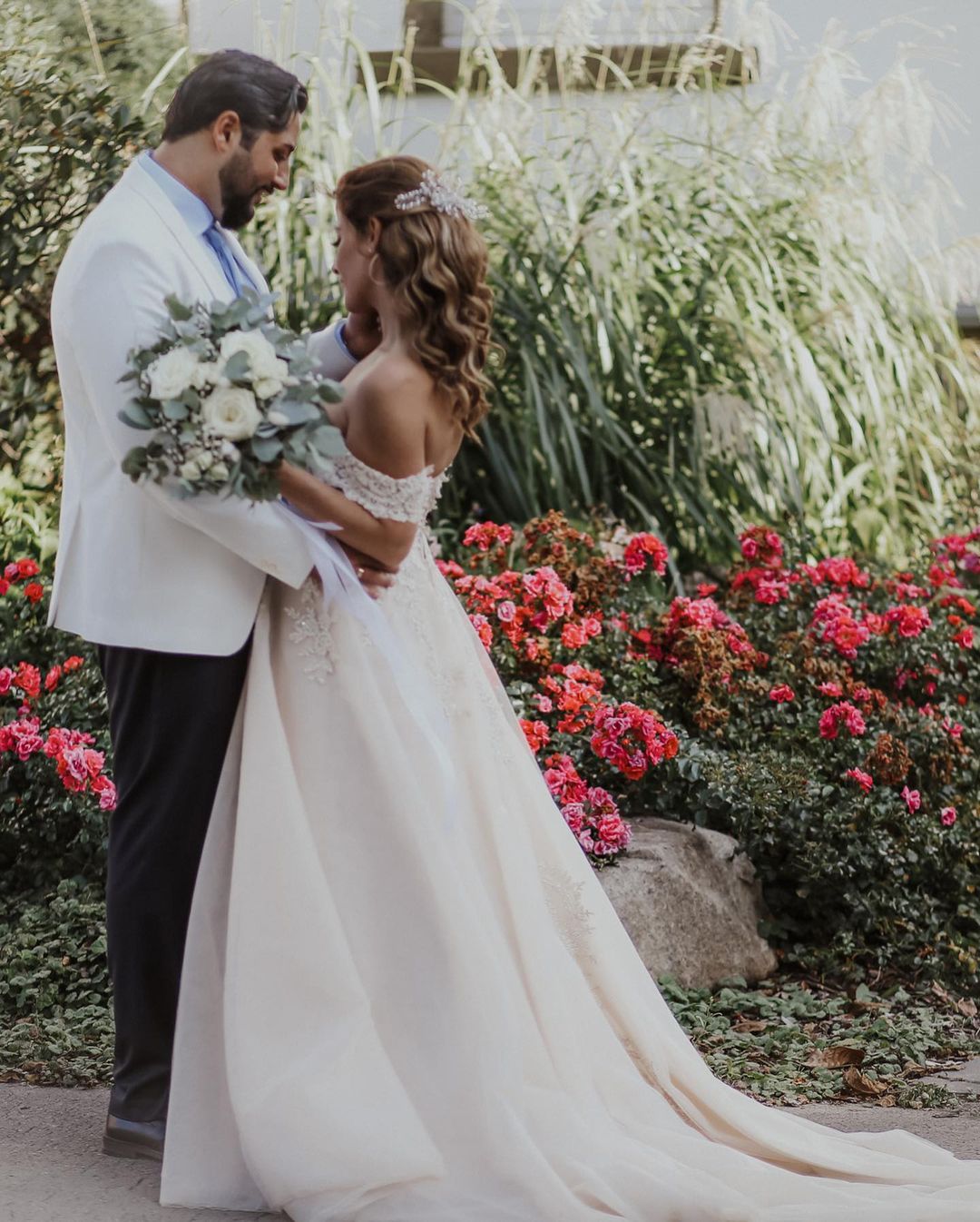 Long A-line Off-the-Shoulder Boho Wedding Dress with Lace Tulle