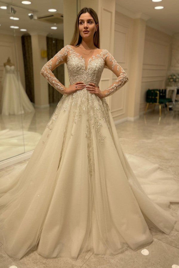 Elegant A-line Lace Appliques Wedding Dress with Long Sleeves