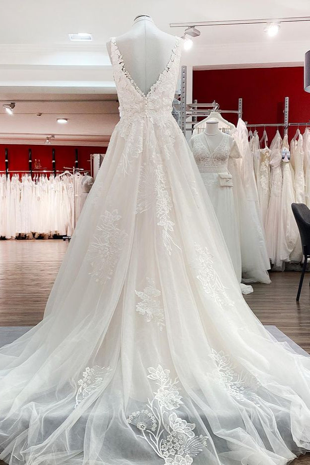 Elegant A-Line Lace Wedding Dress With Open Back and Appliques