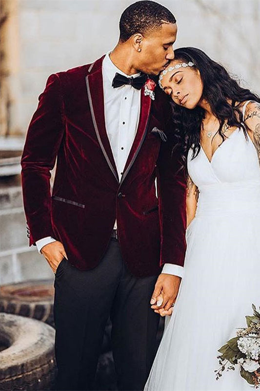 Elegant Burgundy Velvet Suit for Men's Party - One Button Notched Lapel