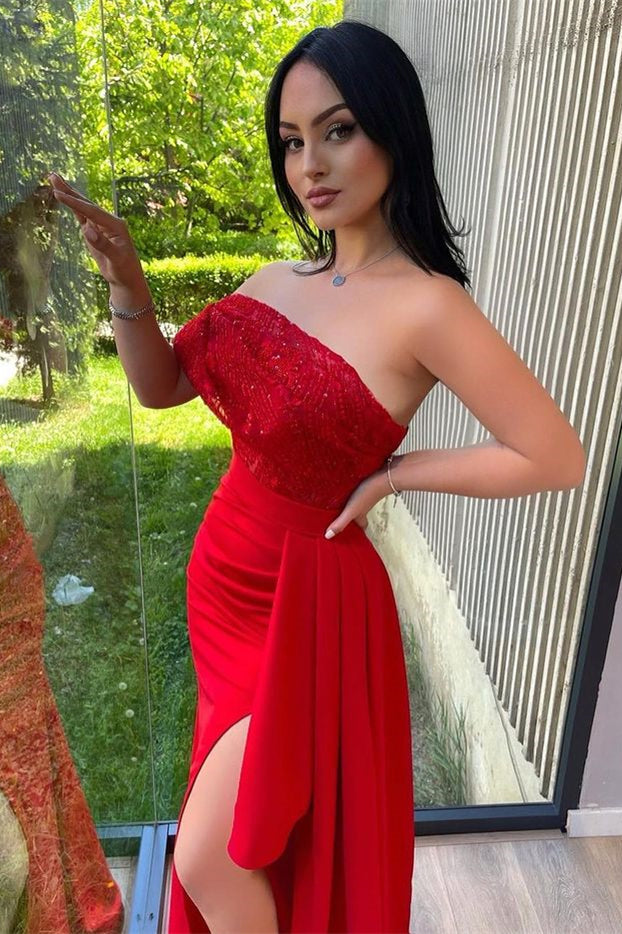 Red Sequins Mermaid Prom Dress with Lace Appliques and Split Shoulder Strapless Design