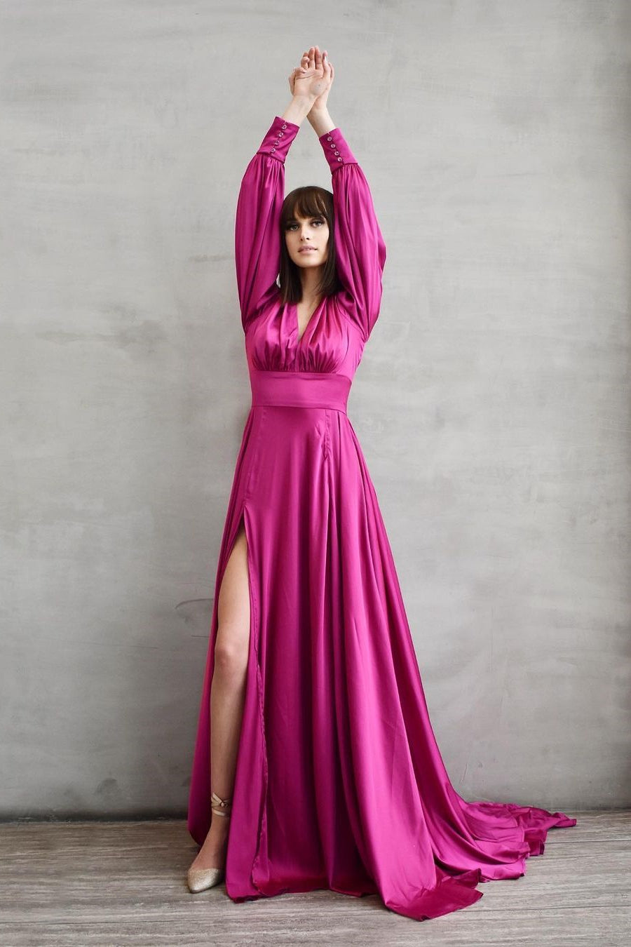 Long Sleeves Slit V-Neck Prom Dress