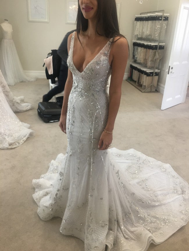 Charming V-Neck Strapless Mermaid Wedding Dress with Sequins