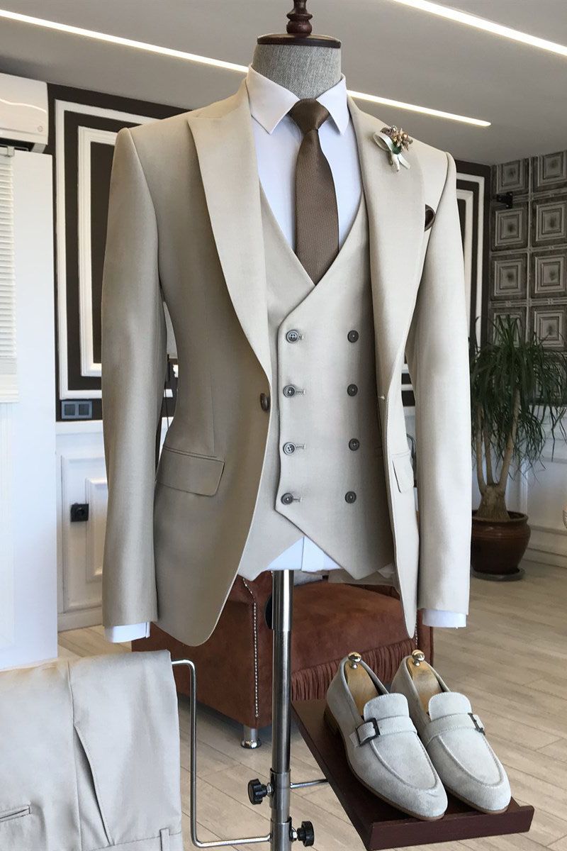 Elegant 3 Piece Light Khaki Wedding Blazer Suit with Peaked Lapel