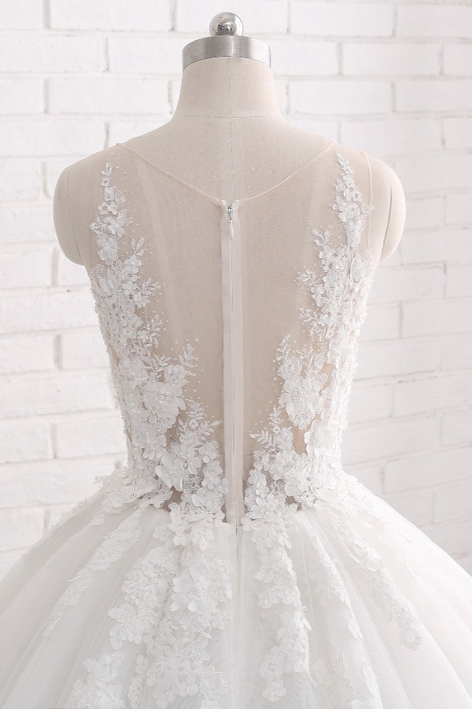 Elegant Tulle Train Wedding Dress With Appliques Lace