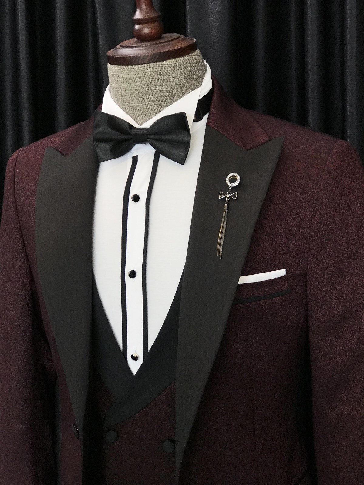 Modern Burgundy Three Pieces Jacquard Peaked Lapel Suit for Wedding by Barry