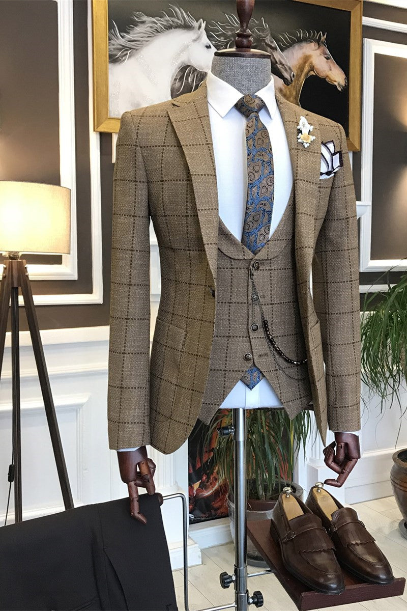 New Arrival Brown Plaid Peaked Lapel Three Pieces Busibess Suit for Archibald