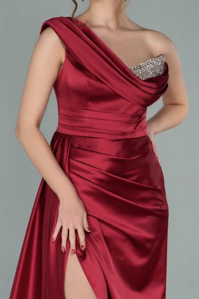 Gorgeous Burgundy One Shoulder V-Neck Slit Prom Dress With Sequins Mermaid